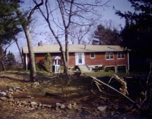 2 Weaver Ave, Middleton, MA 01949 photo 1