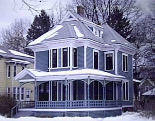 65 Buckingham St, Springfield, MA 01109 photo 1