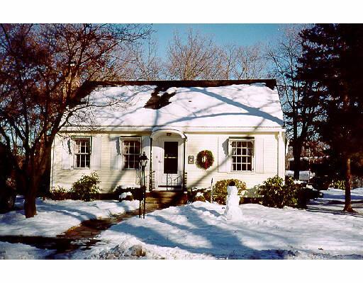 14 Oakcrest Rd, Needham, MA 02492 photo 1