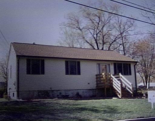 23 Taber St, Springfield, MA 01118 photo 1