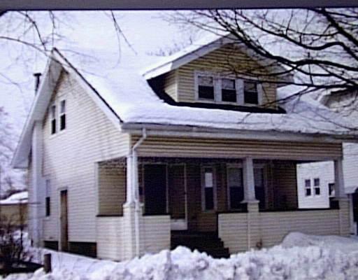 18 Redlands, Springfield, MA 01104 photo 1