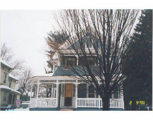 111 Thompson St, Springfield, MA 01109 photo 1