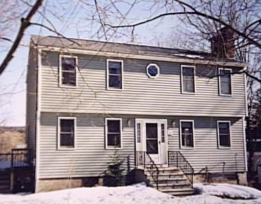 16 Nelson St, Upton, MA 01568 photo 1