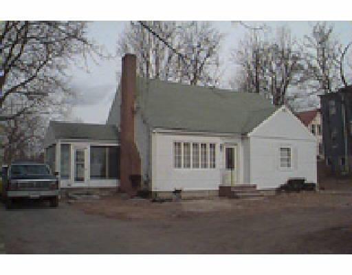 1 Demers Ln, Everett, MA 02149 photo 1