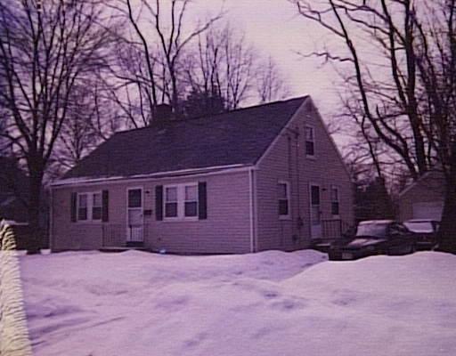 29 Malcolm St, Springfield, MA 01109 photo 1