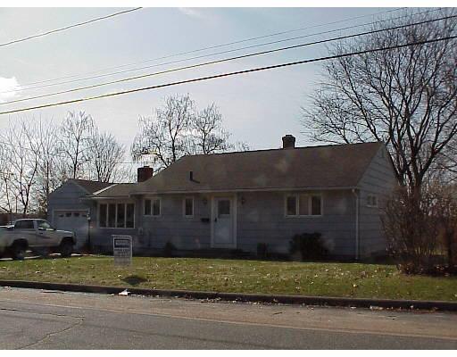 39 Nelson St, Chicopee, MA 01013 photo 1