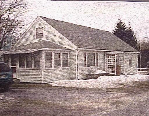 7 Chestnut St, Dudley, MA 01571 photo 1