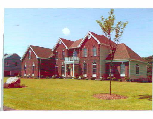 27 Cherokee Rd, Canton, MA 02021 photo 1