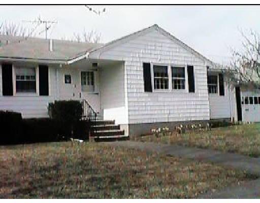 8 Bradley Rd, Danvers, MA 01923 photo 1