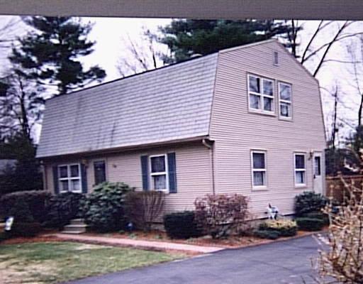 70 Calley St, Springfield, MA 01129 photo 1