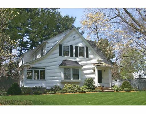 8 Cavanagh Rd, Wellesley, MA 02481 photo 1