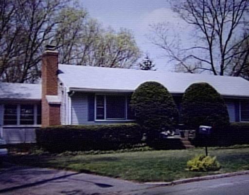104 Newton Rd, Springfield, MA 01118 photo 1