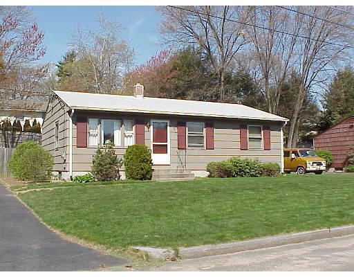 6 Pinecrest Dr, Springfield, MA 01118 photo 1