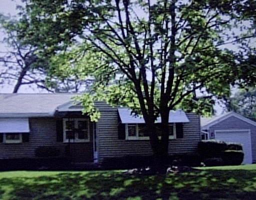 335 Evergreen Rd, Springfield, MA 01119 photo 1