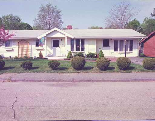 2 Mcdevitt Rd, Randolph, MA 02368 photo 1