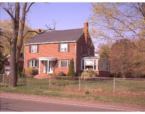 80 Locust St, Danvers, MA 01923 photo 1