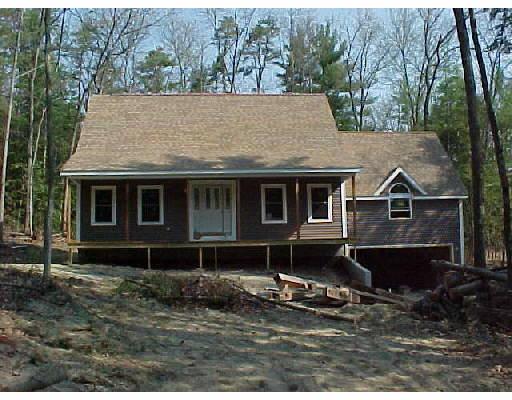 28 Pine Hl, Easthampton, MA 01027 photo 1