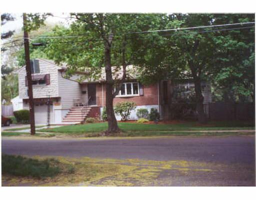 9 Sunset Rd, Stoneham, MA 02180 photo 1