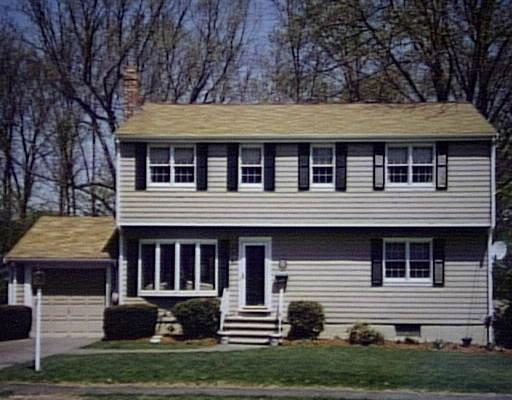 20 Paul St, Canton, MA 02021 photo 1