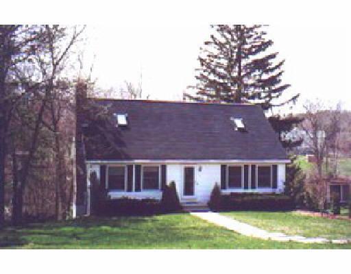 21 Grove St, Upton, MA 01568 photo 1