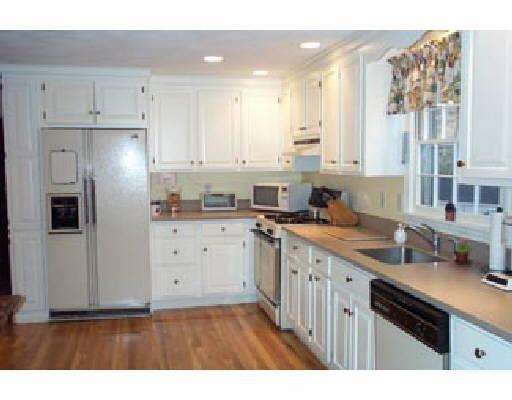 7 Robert Rd, Acton, MA 01720 photo 5