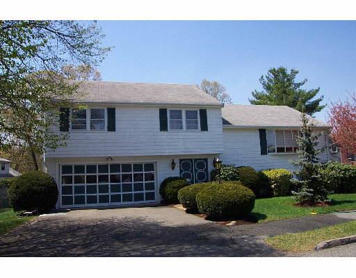 11 Pythias Cir, Needham, MA 02494 photo 1