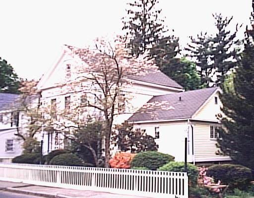 11 Chestnut St, Ware, MA 01082 photo 1