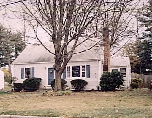 81 Jonquil Dr, Springfield, MA 01119 photo 1
