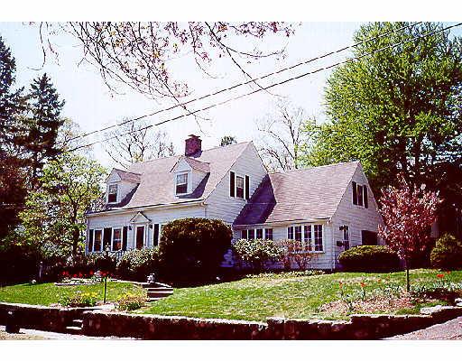 136 Thornton Rd, Needham, MA 02492 photo 1