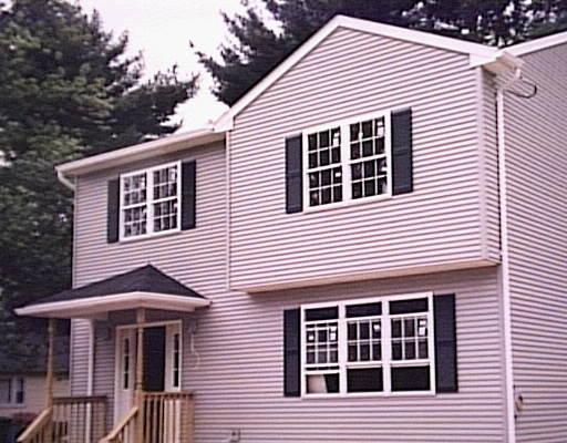 58 Wallace St, Springfield, MA 01109 photo 1