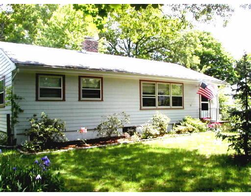 9 Lilac Ln, Dedham, MA 02026 photo 1