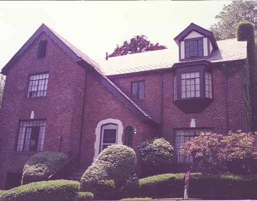 12 Royal Rd, Brookline, MA 02445 photo 1