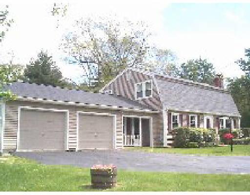 74 Hartford Ave S, Upton, MA 01568 photo 1