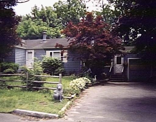 11 Hazen Ave, Danvers, MA 01923 photo 1