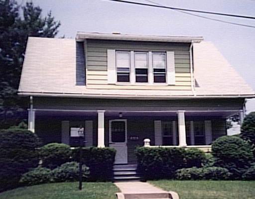 82 Hillside Ave, West Springfield, MA 01089 photo 1