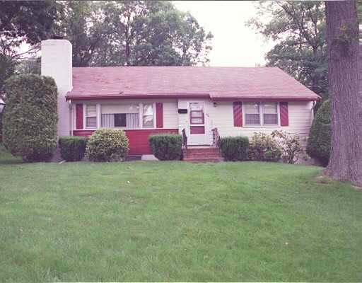 174 Ledgewood Rd, Dedham, MA 02026 photo 1