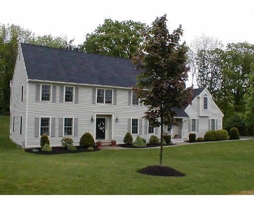 7 Lakeview Ave, Danvers, MA 01923 photo 1