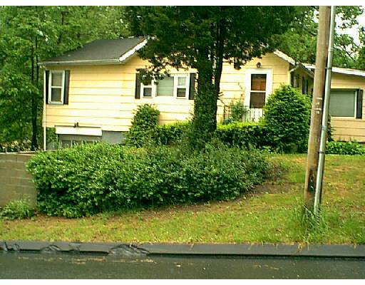 292 Laurelton St, Springfield, MA 01109 photo 1