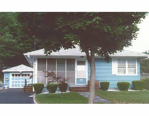 16 Vandergrift St, Lawrence, MA 01843 photo 1