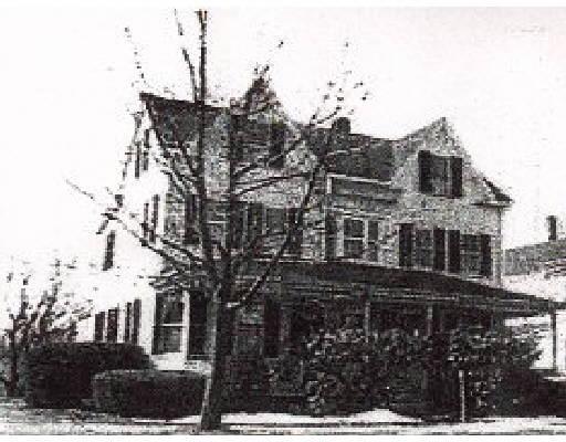 172 Maple St, Danvers, MA 01923 photo 1