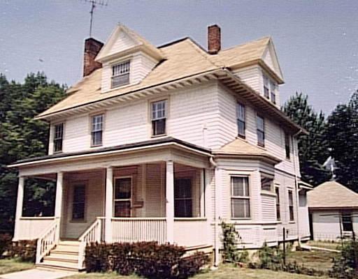 42 Garfield St, Springfield, MA 01108 photo 1