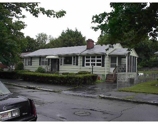 8 Harold St, Worcester, MA 01604 photo 1