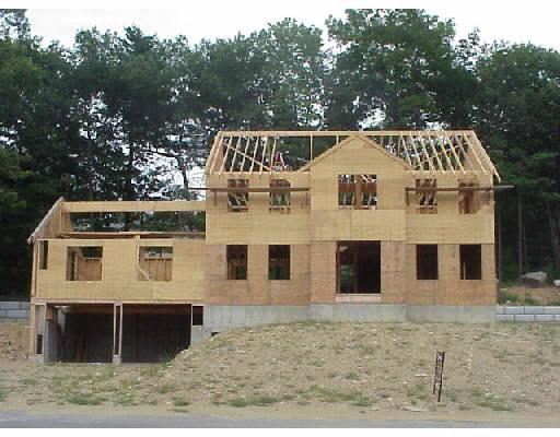 15 Marks Way, Maynard, MA 01754 photo 2