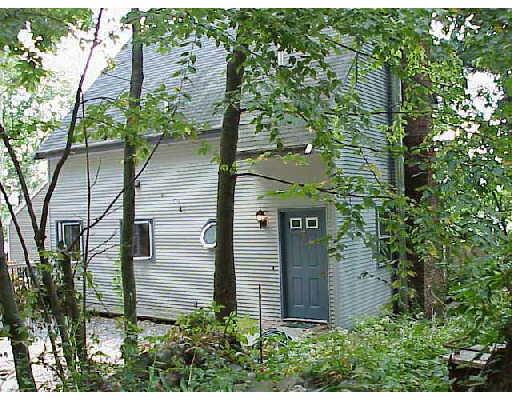 69 Uxbridge Rd, Mendon, MA 01756 photo 1
