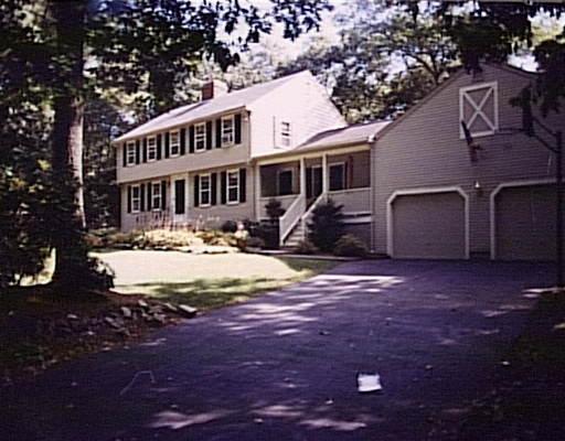 671 High St, Walpole, MA 02081 photo 1