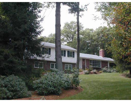 11 Crest Dr, Dover, MA 02030 photo 1