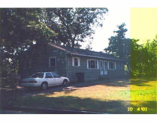 142 Almira Rd, Springfield, MA 01109 photo 1