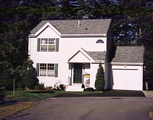 5 Heritage Path, Millis, MA 02054 photo 1