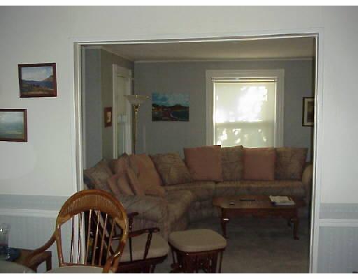 14 Roosevelt St, Maynard, MA 01754 photo 4