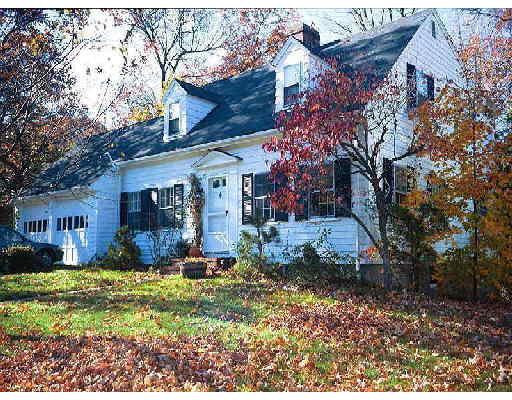33 Perry Dr, Needham, MA 02492 photo 1